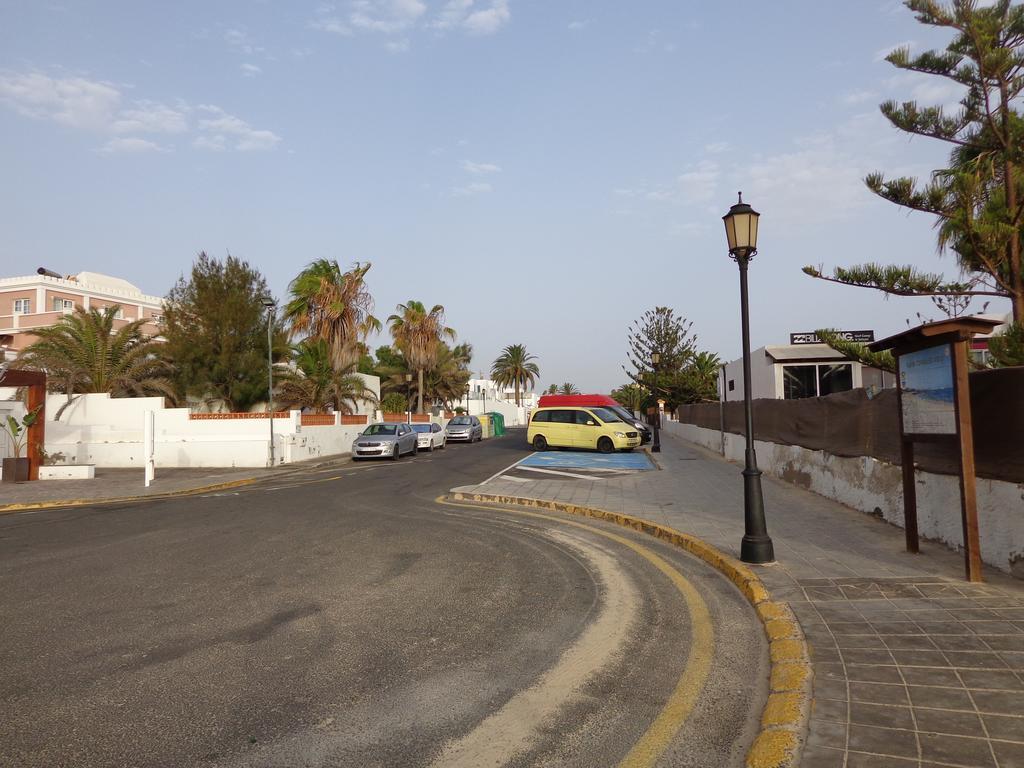 Habitaciones Residencial Corralejo Centro Playa Exterior photo