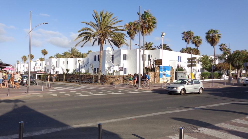 Habitaciones Residencial Corralejo Centro Playa Exterior photo