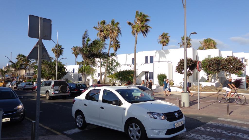 Habitaciones Residencial Corralejo Centro Playa Exterior photo